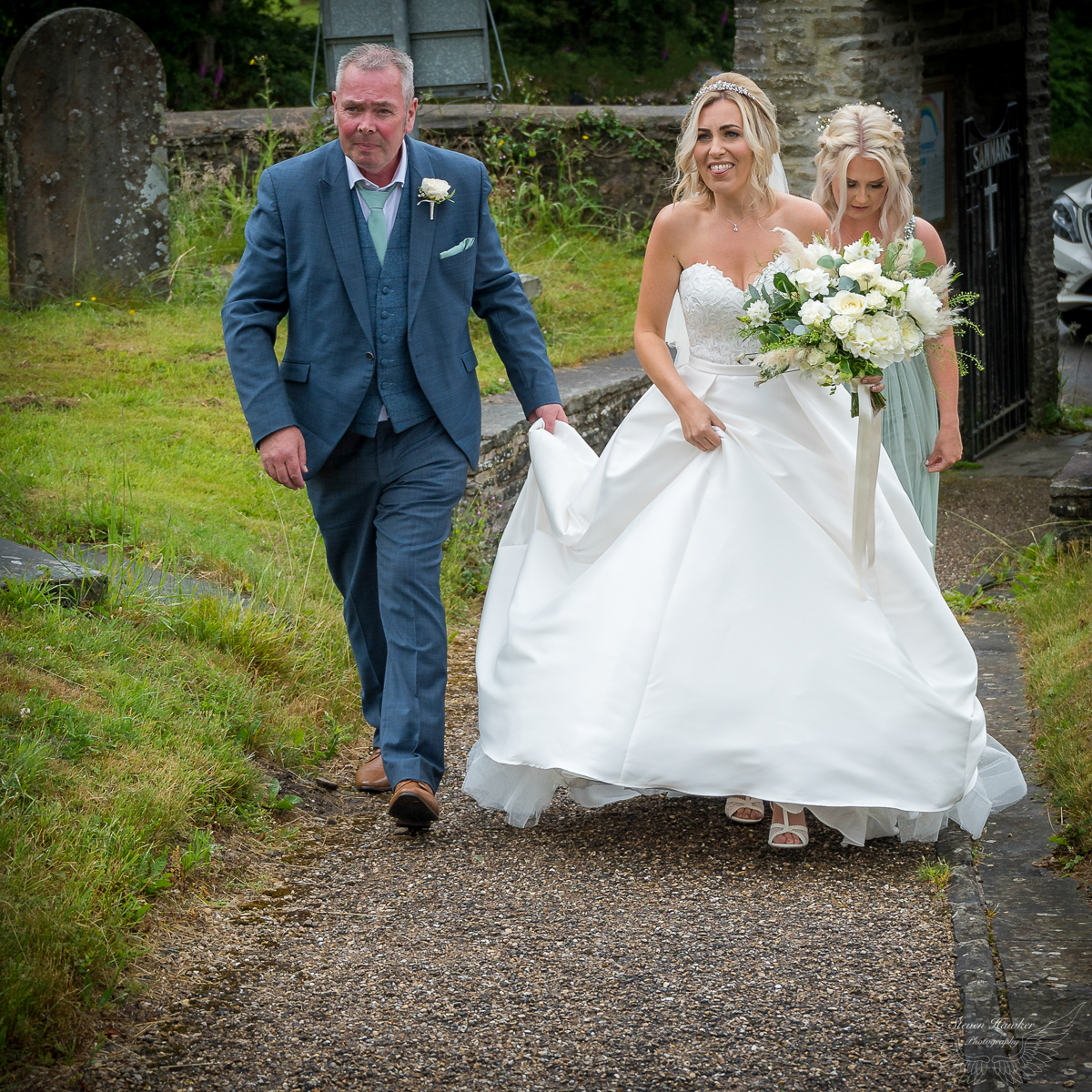 Bride and Groom at Bedwellty Church