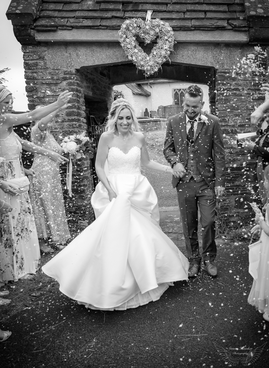 Bride and Groom at Bedwellty Church